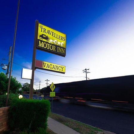 All Travellers Motor Inn Coonabarabran Dış mekan fotoğraf