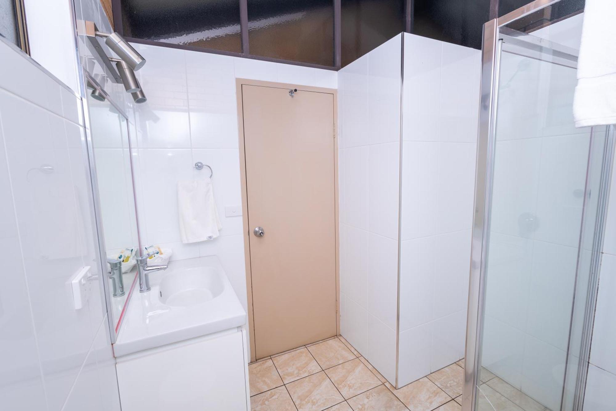 All Travellers Motor Inn Coonabarabran Dış mekan fotoğraf